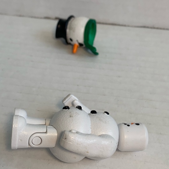 Roblox Snowman Figure (No Code) - Picture 7 of 9